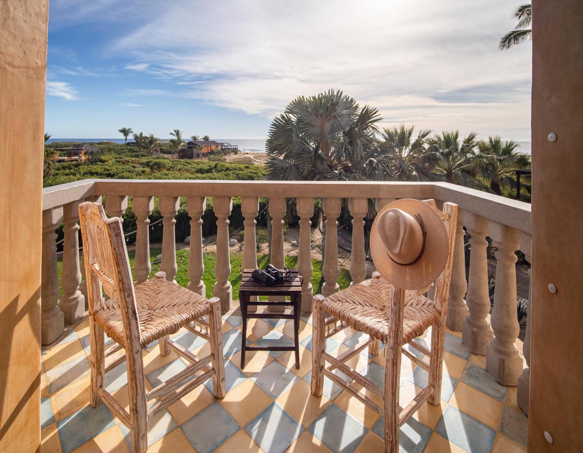 Agave Deluxe Suite1 King Bed Ocean View