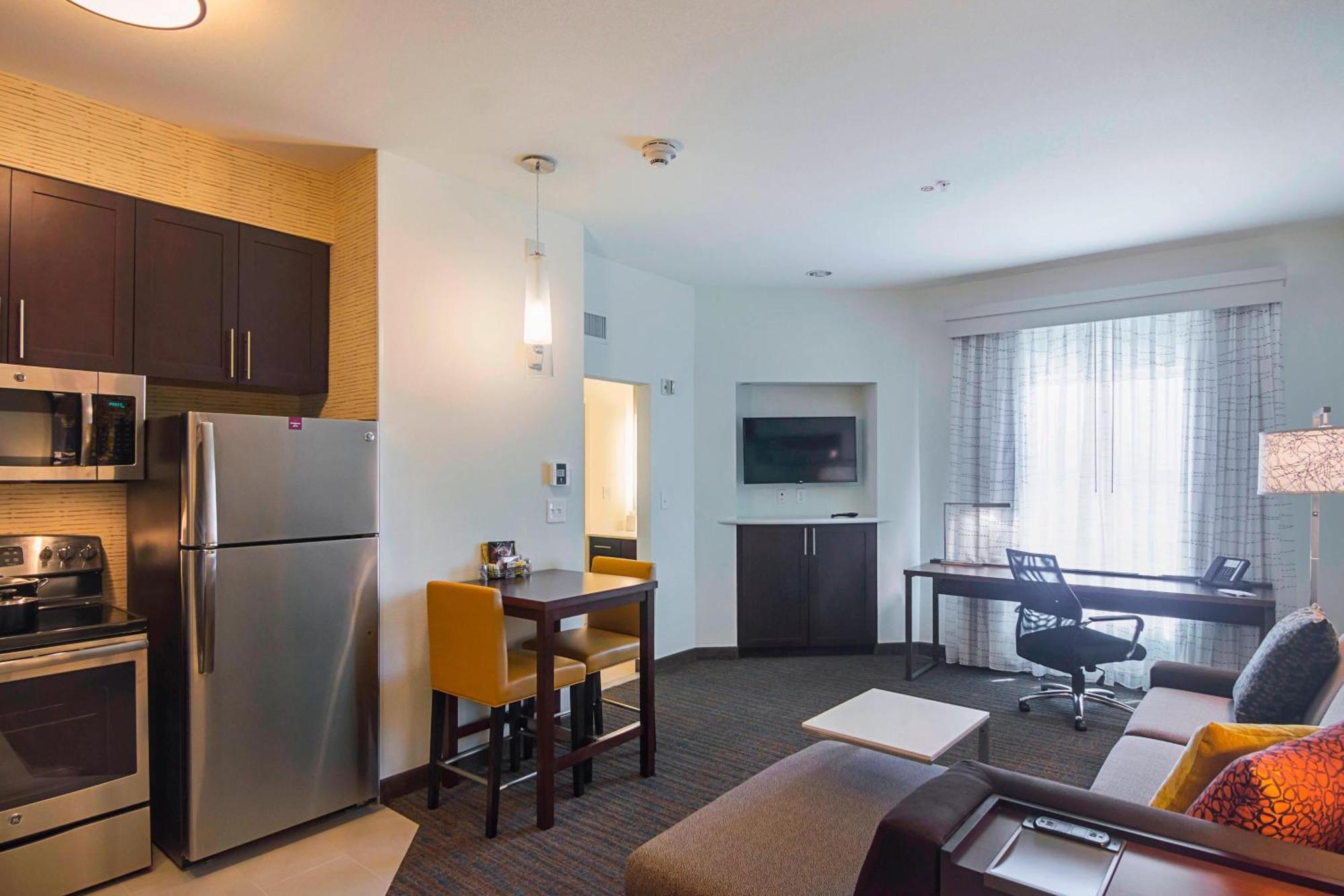 One-Bedroom King Suite