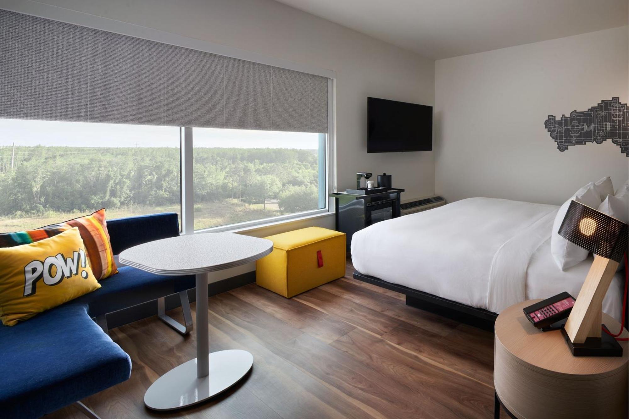 Aloft King Room No Resort Fee