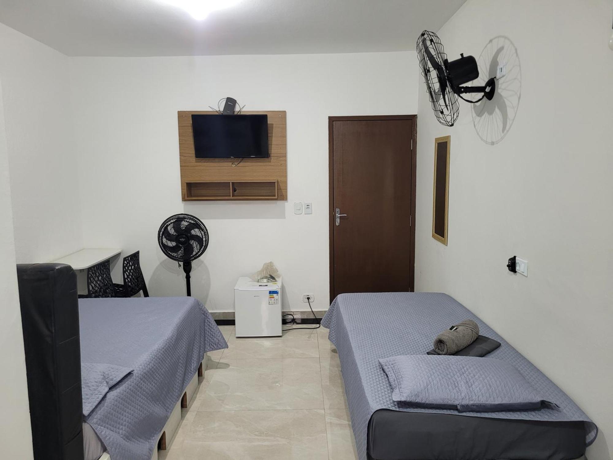 Economy Triple Room