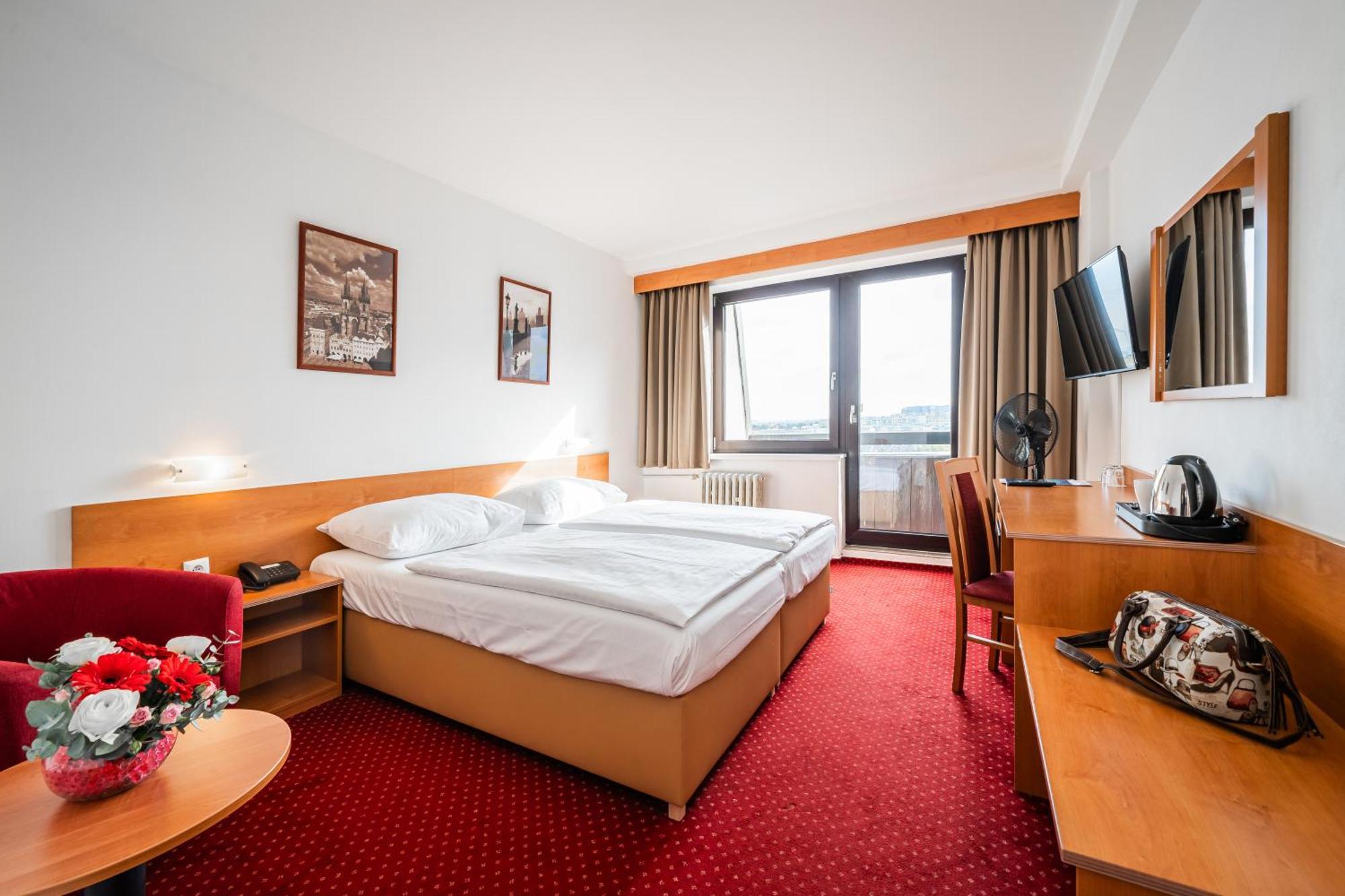 Deluxe Double or Twin Room Balcony