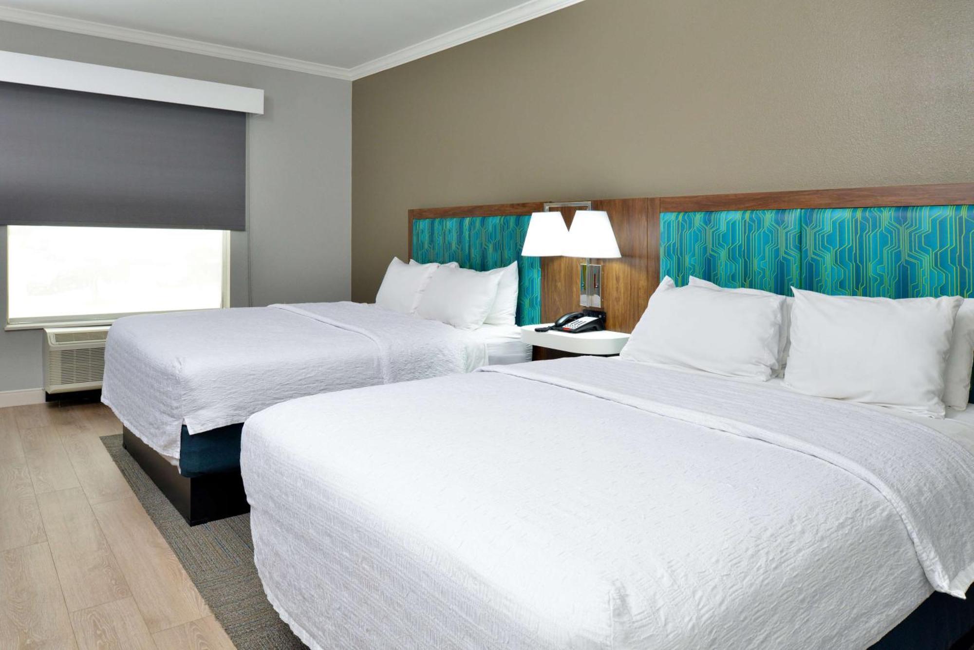 Room with Two Queen Beds - Non-Smoking