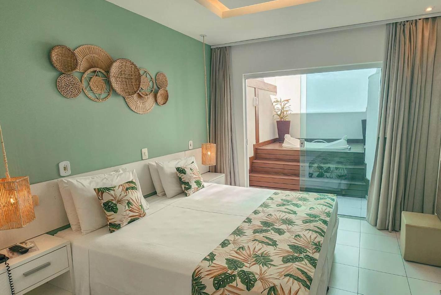Queen Suite Spa Bath