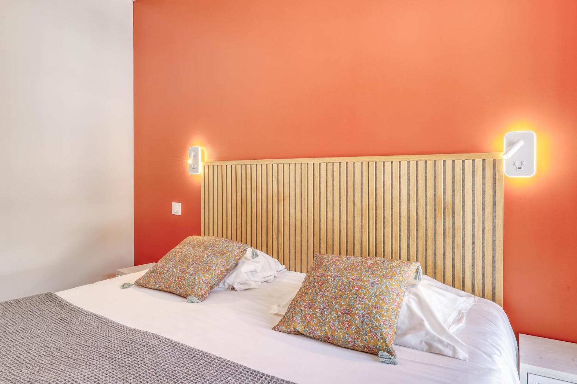 Double or Twin Room Village Side