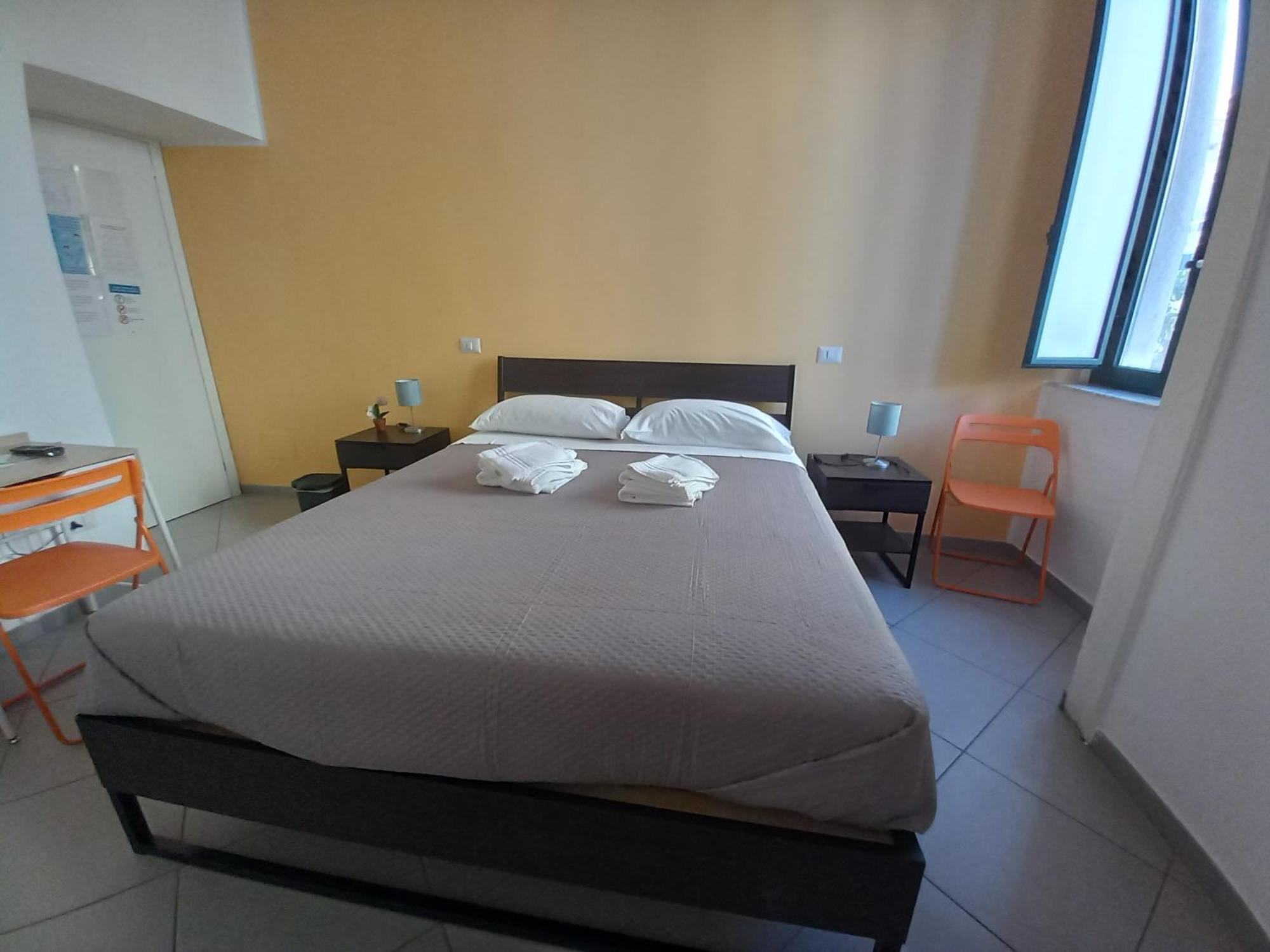 Double Room Private Bathroom