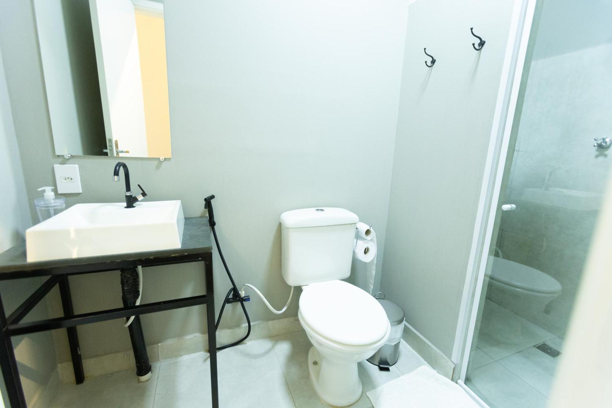 Deluxe Queen Suite