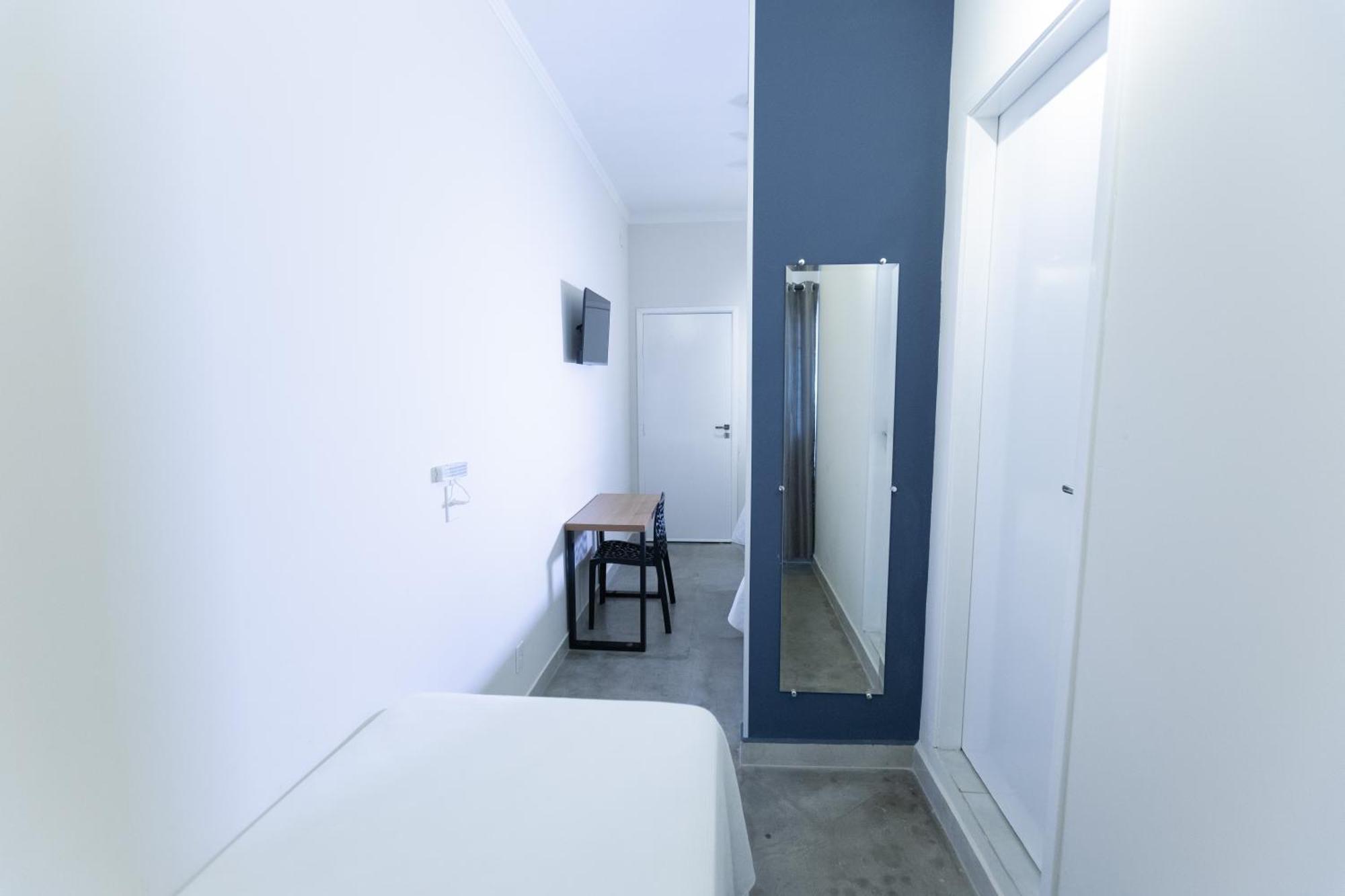 Deluxe Queen Suite