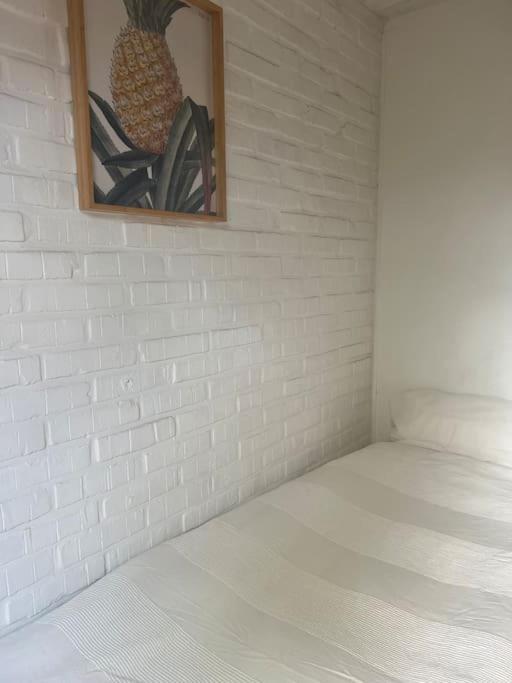 Single Room Smoking