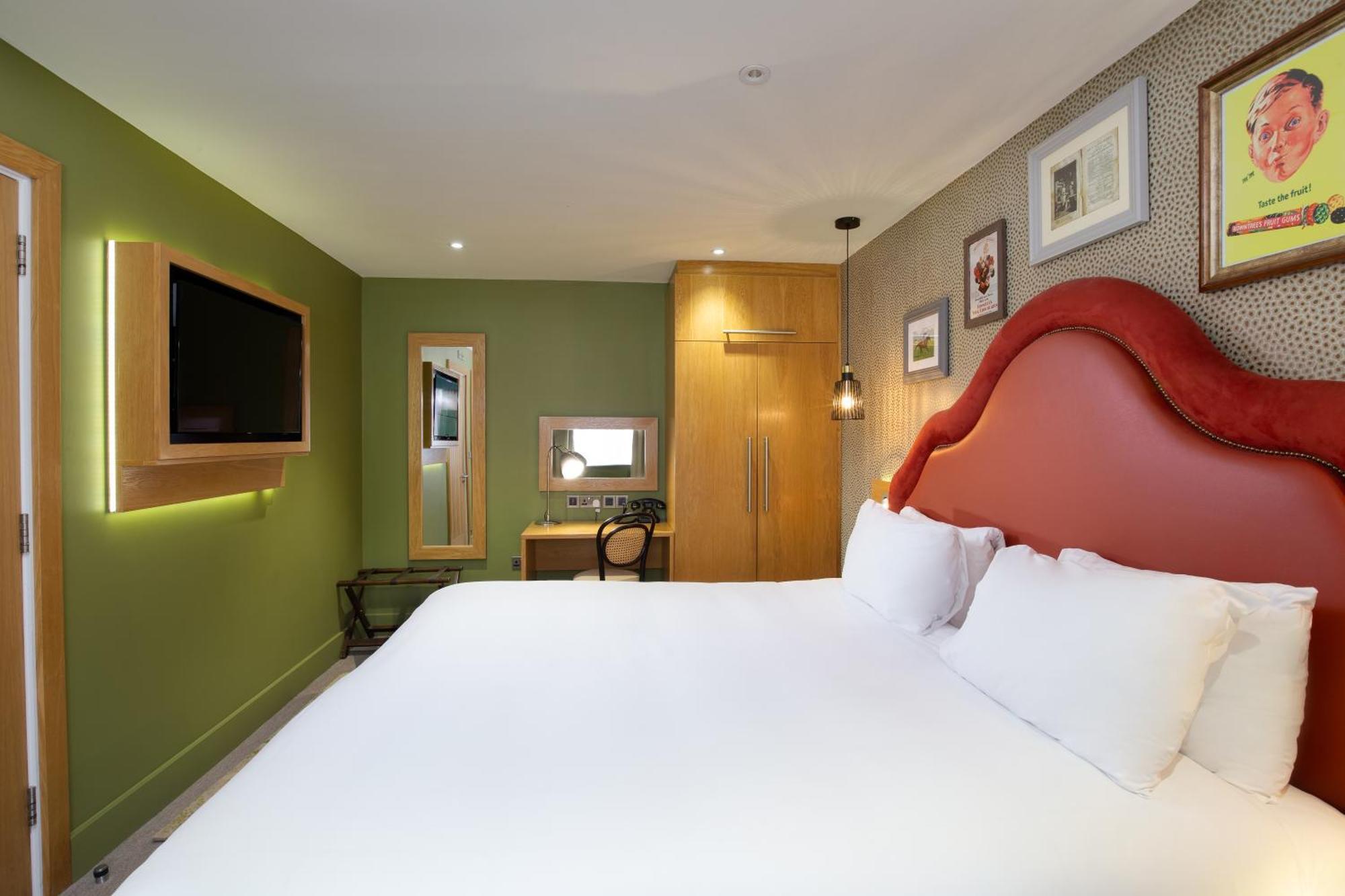 King Room - Courtyard,1620198327:JPEG