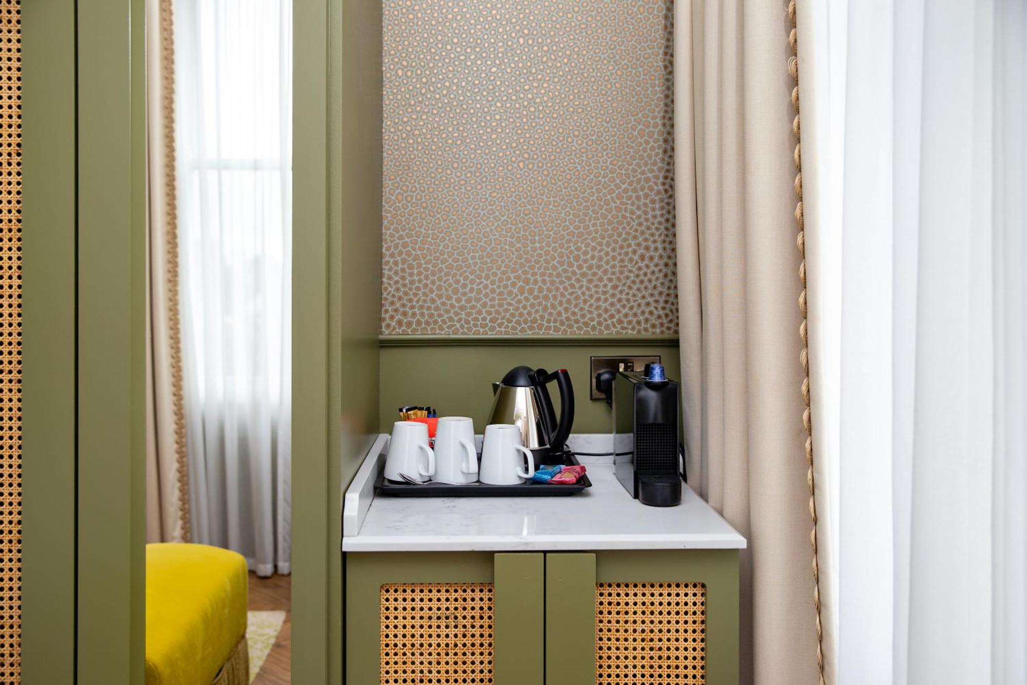 George Walton Deluxe King Room
