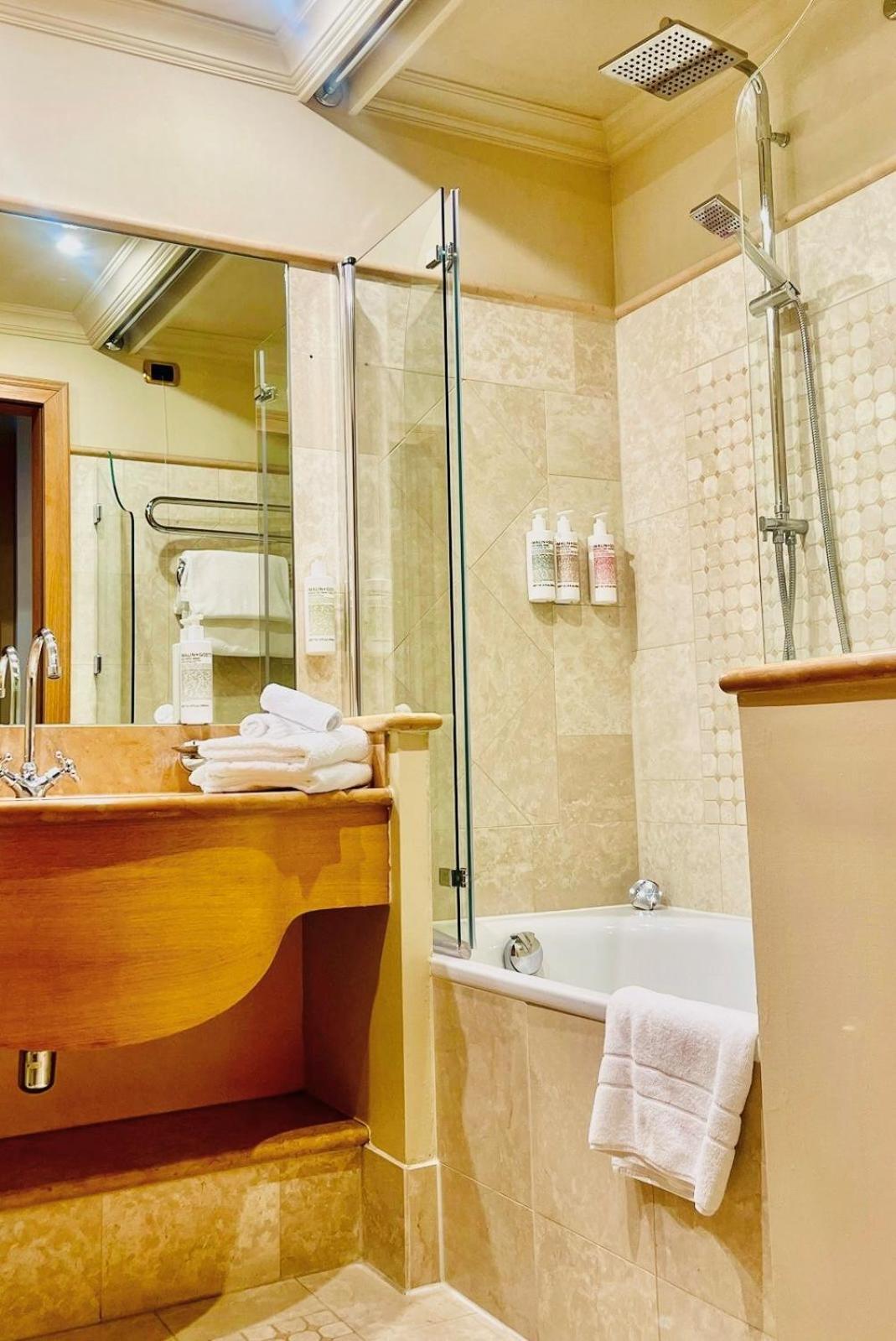Superior Double Room Lake View Spa Access