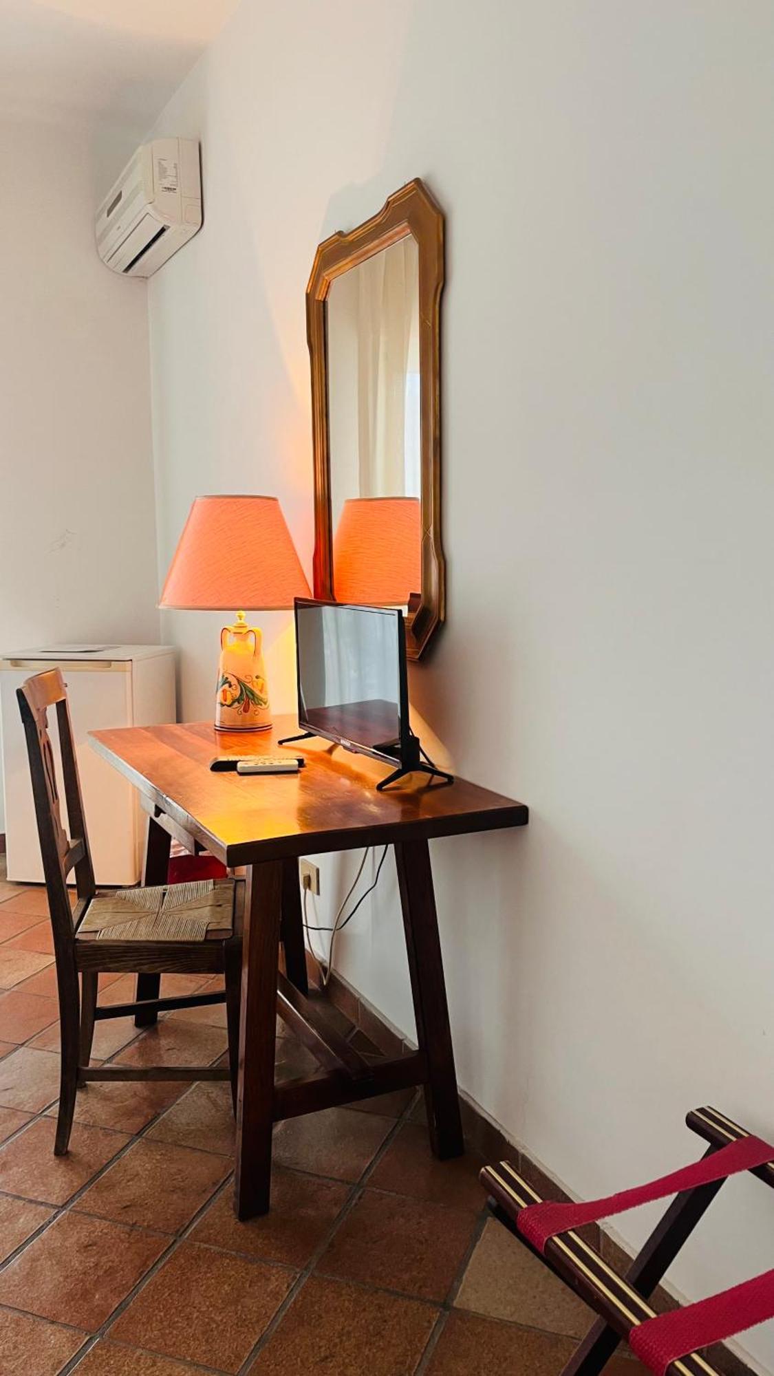 Double or Twin Room Sea View