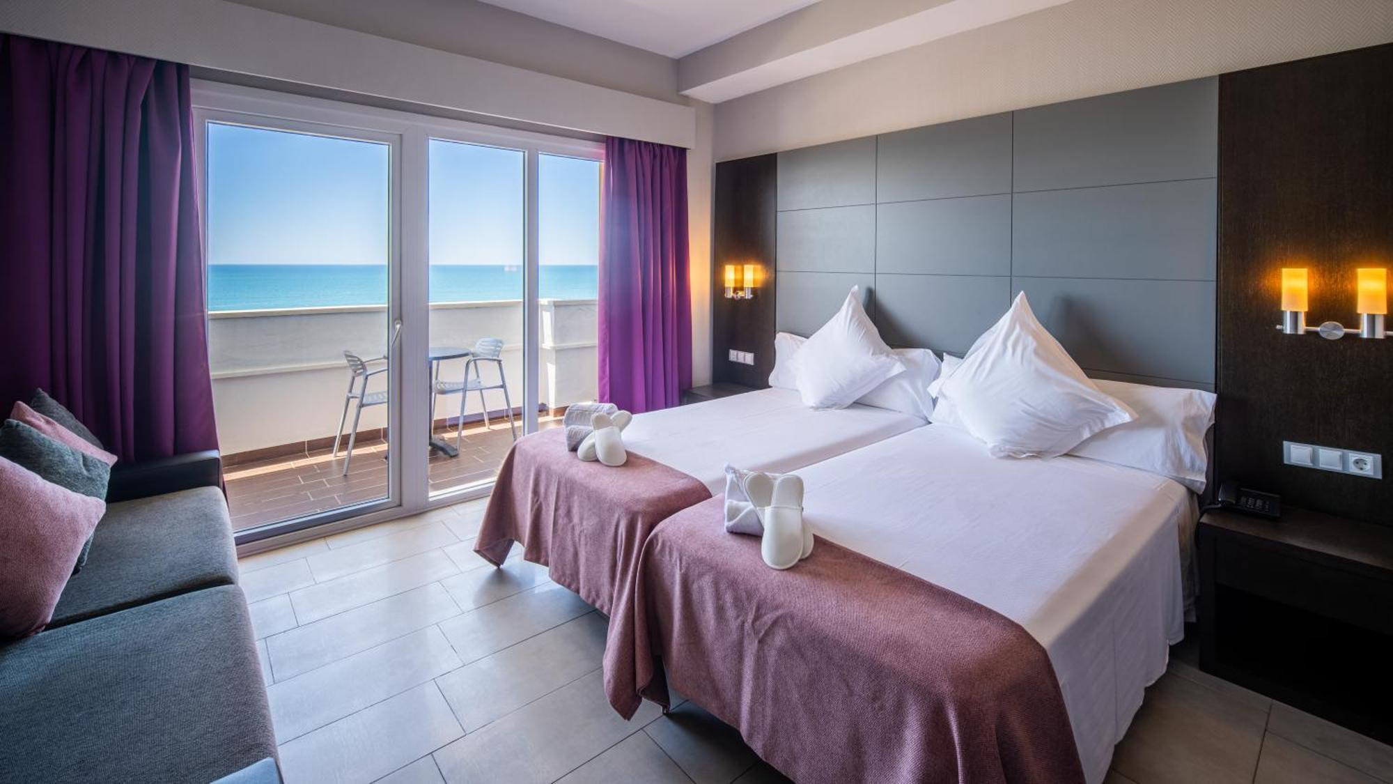 Superior Twin Room Sea View