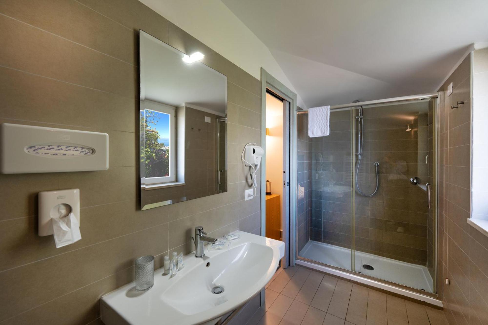 Superior Double Room Garden View