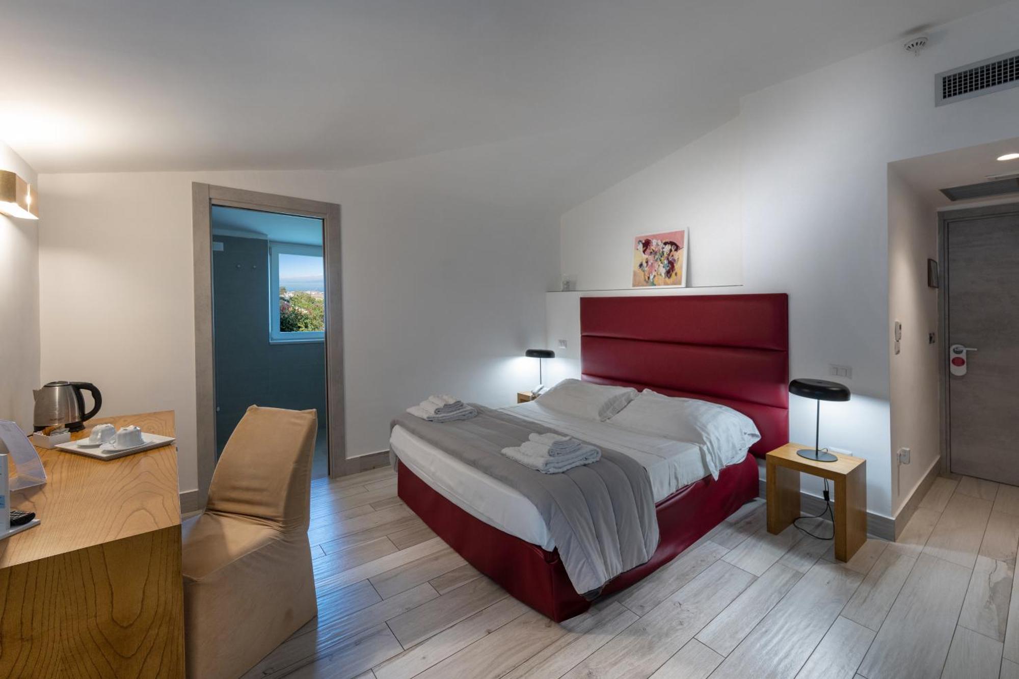 Superior Double Room Garden View