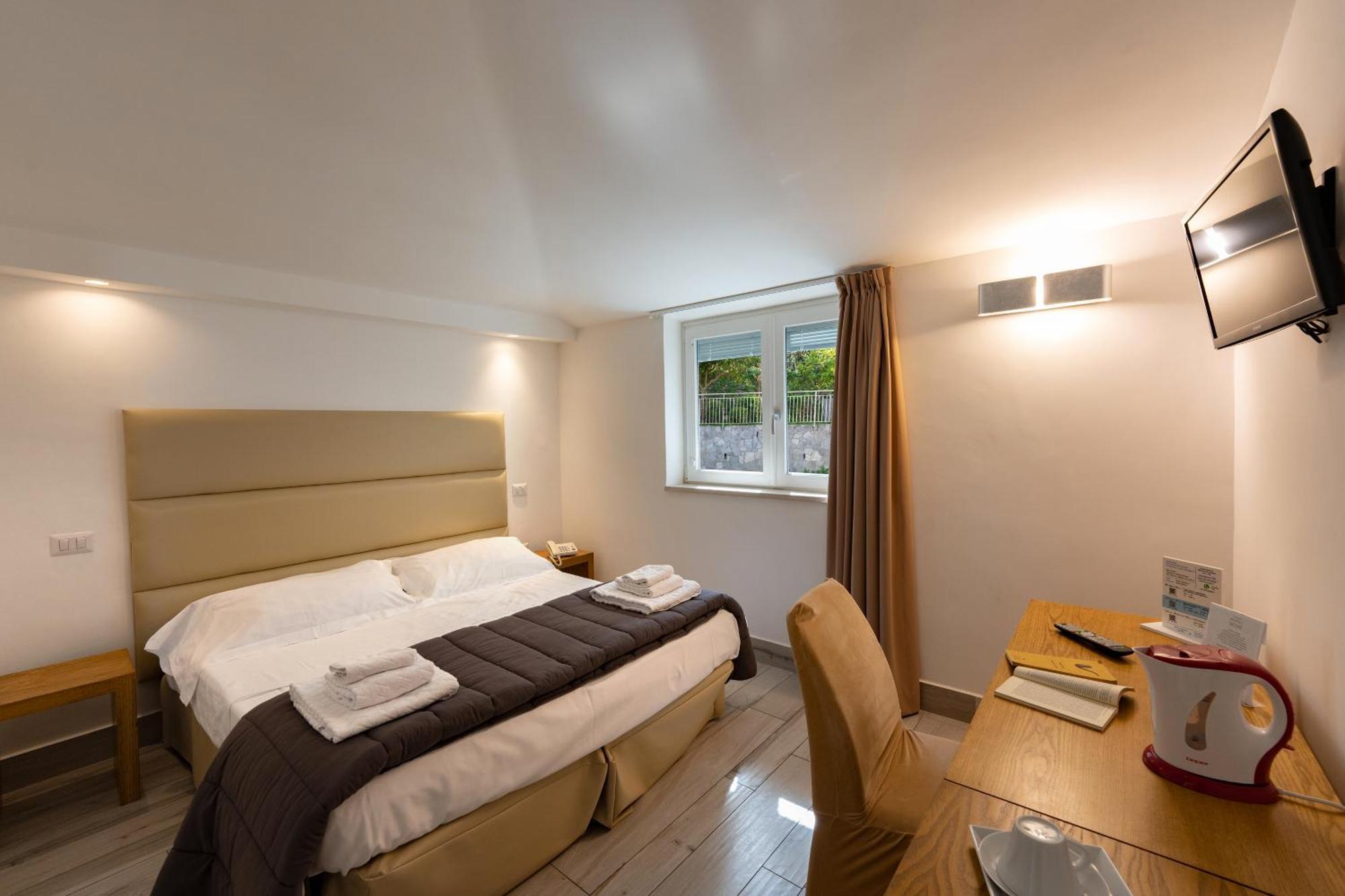 Double Room Garden View