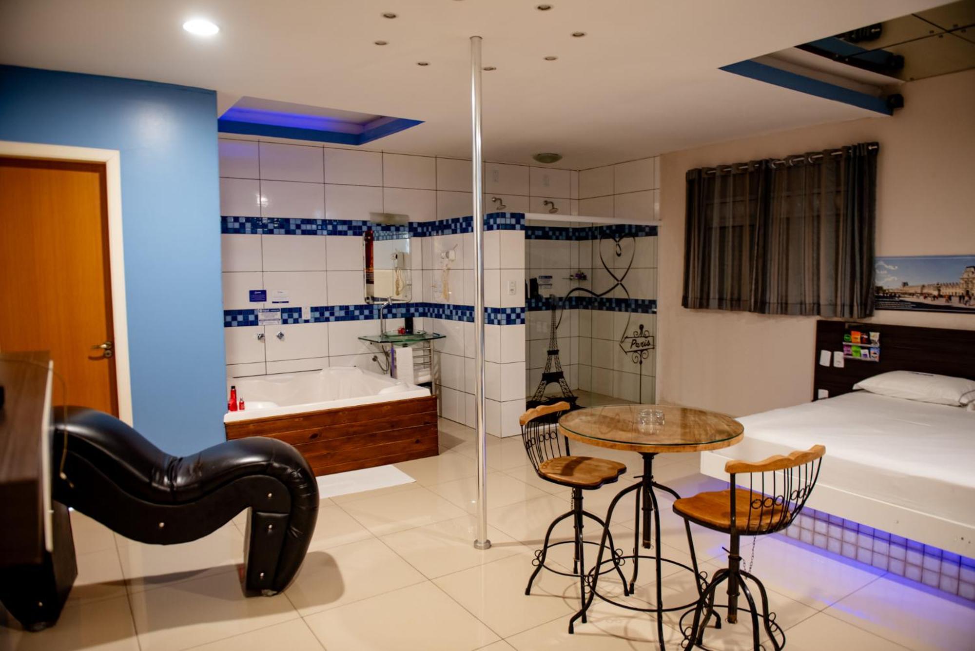 Queen Suite