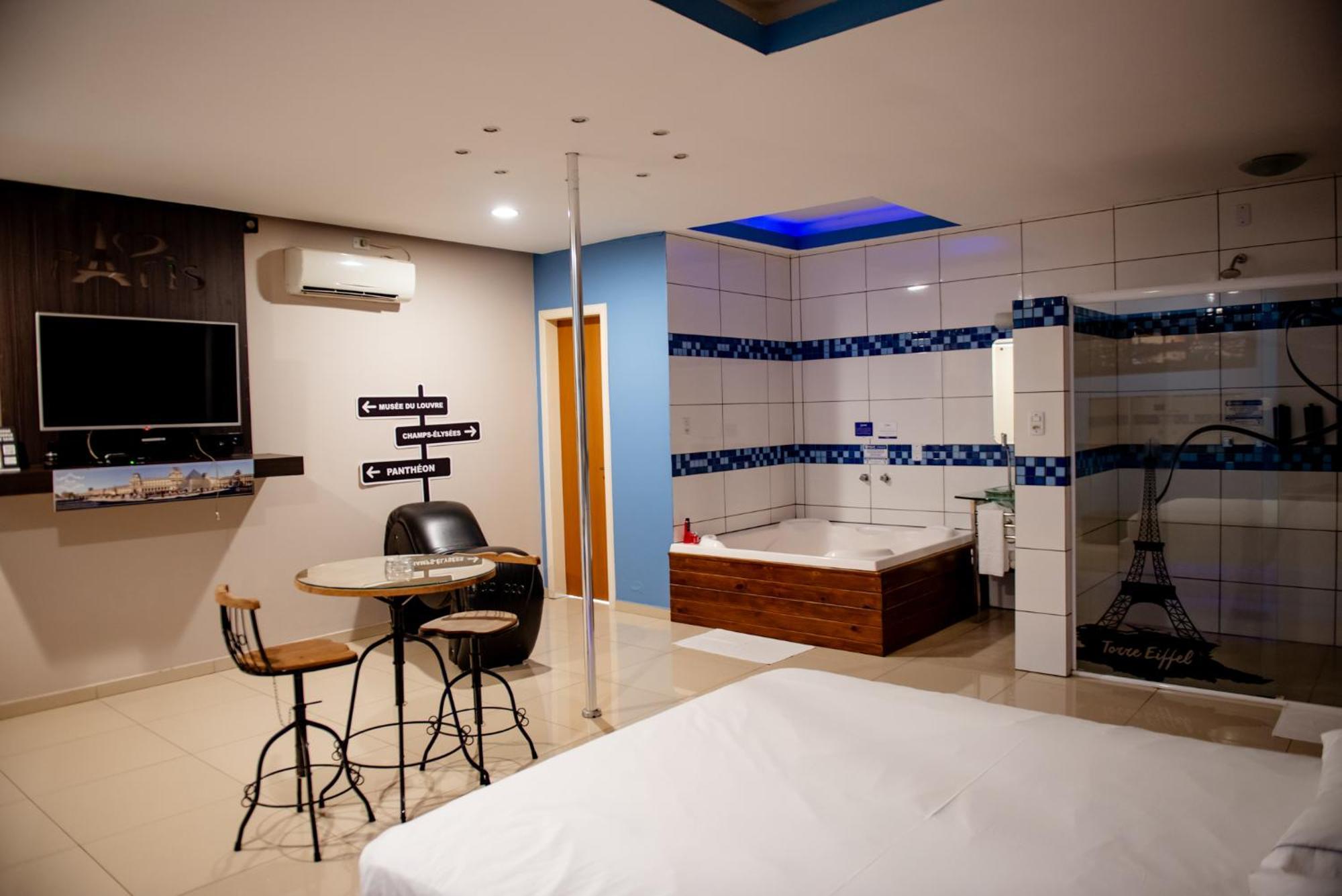Queen Suite