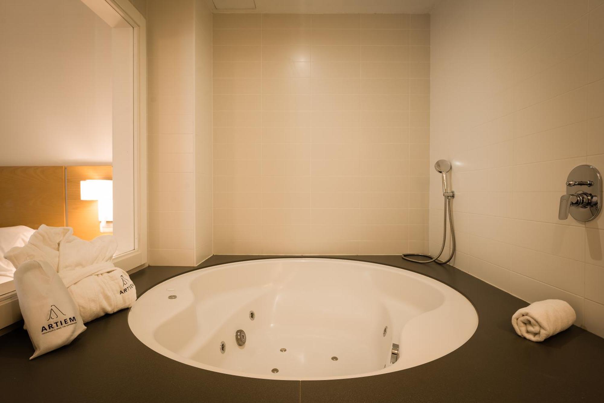 Habitación Doble Deluxe con bañera de hidromasaje
