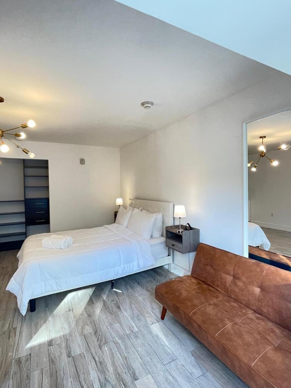 Standard Suite