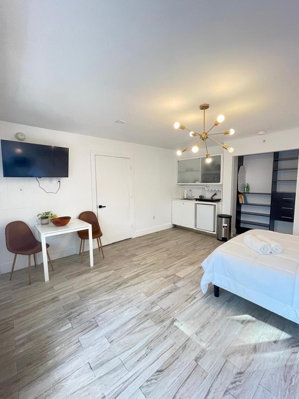 Standard Suite