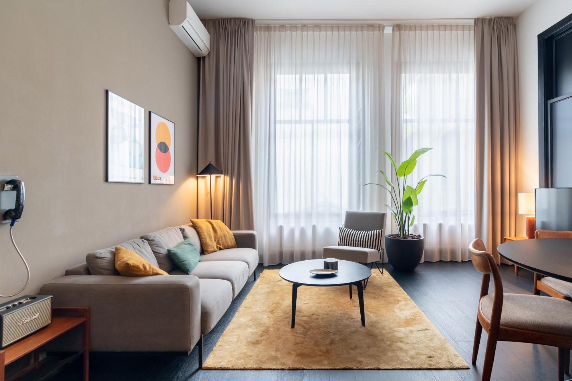 Suite Apartment