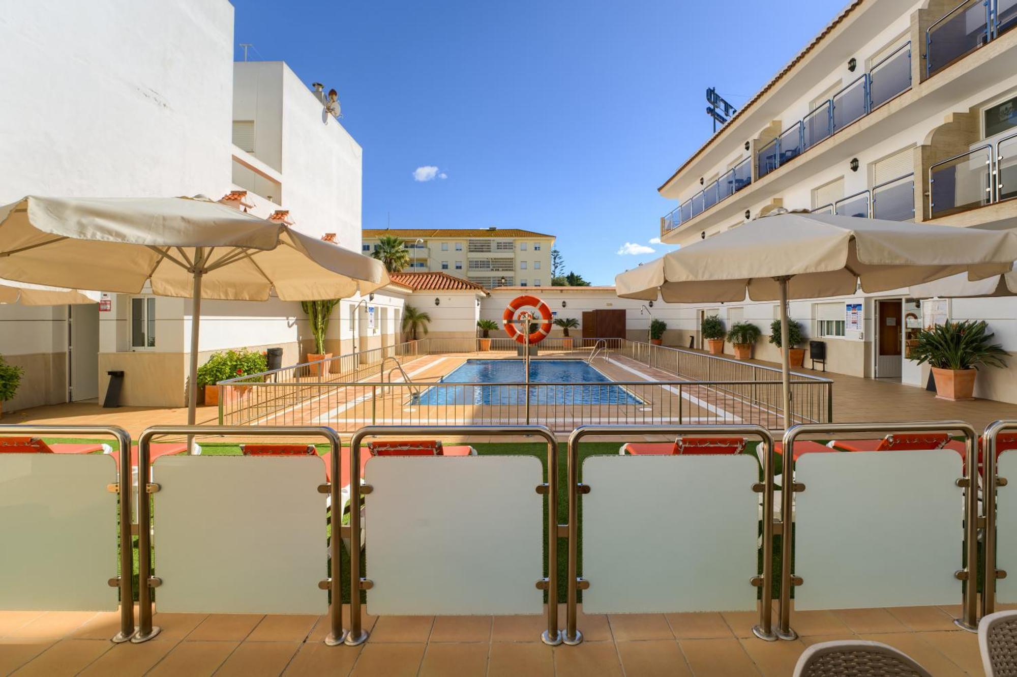 Apartment Pool View