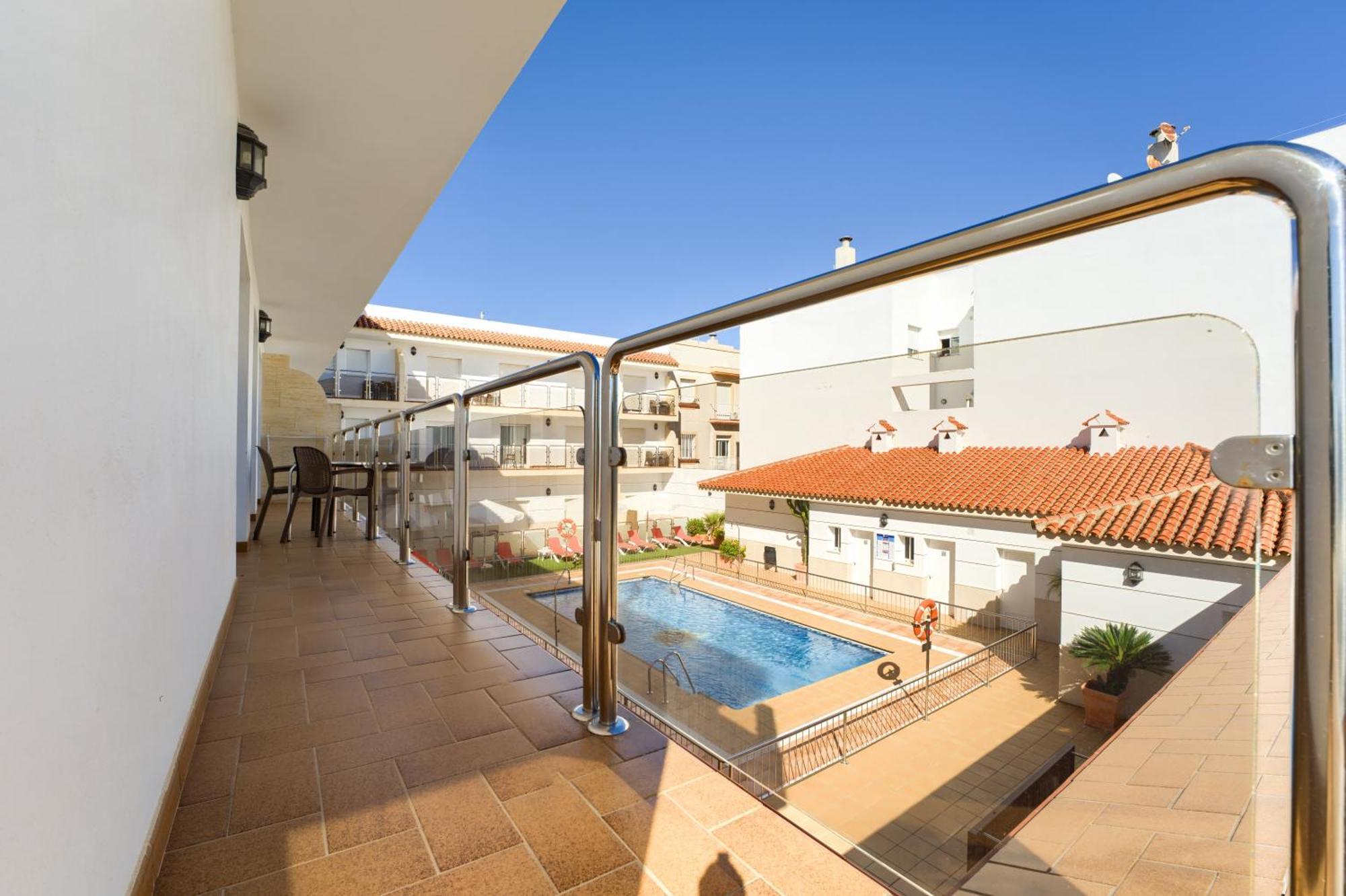 Apartment Pool View