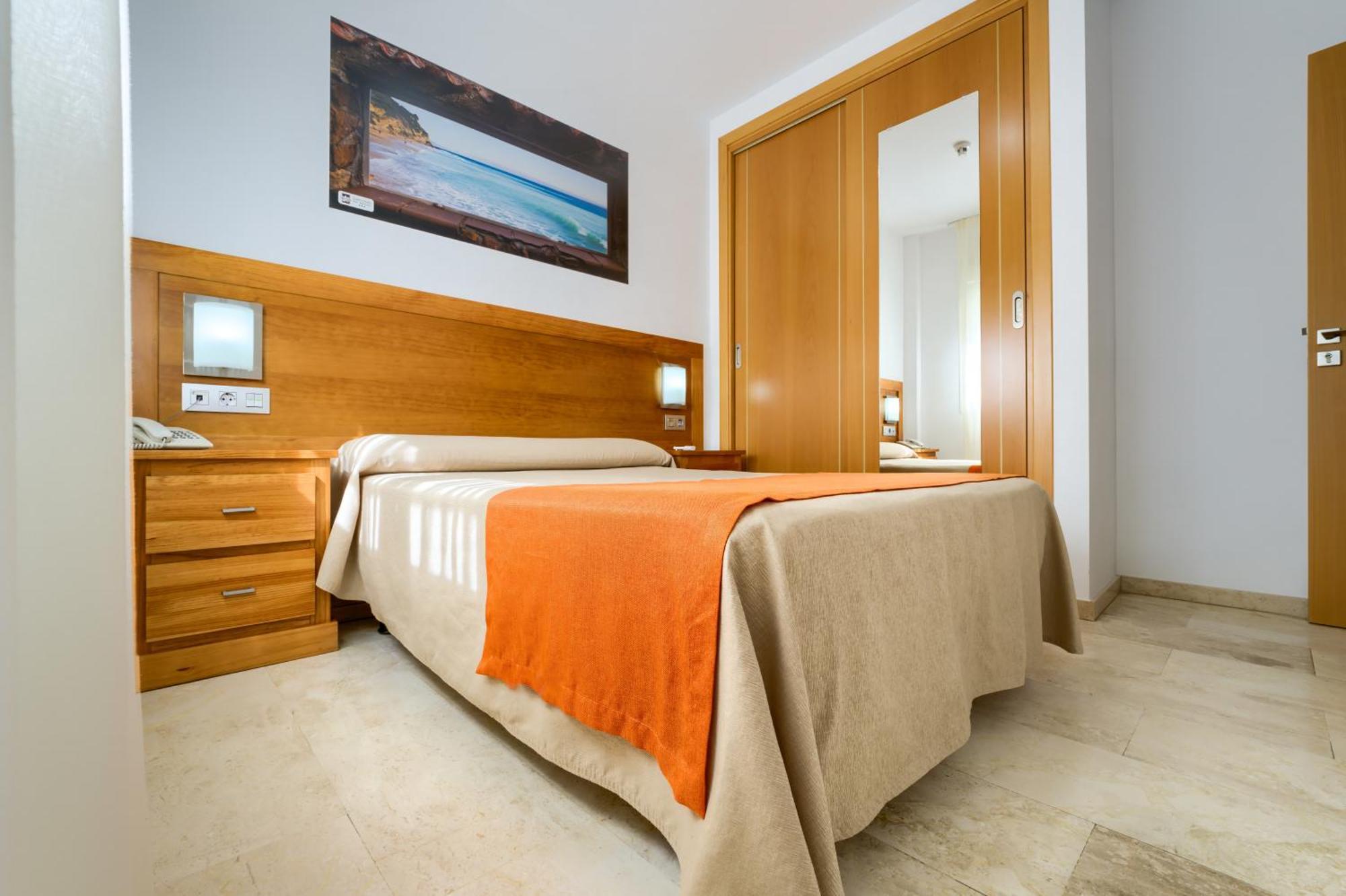 One-Bedroom Apartment without Terrace