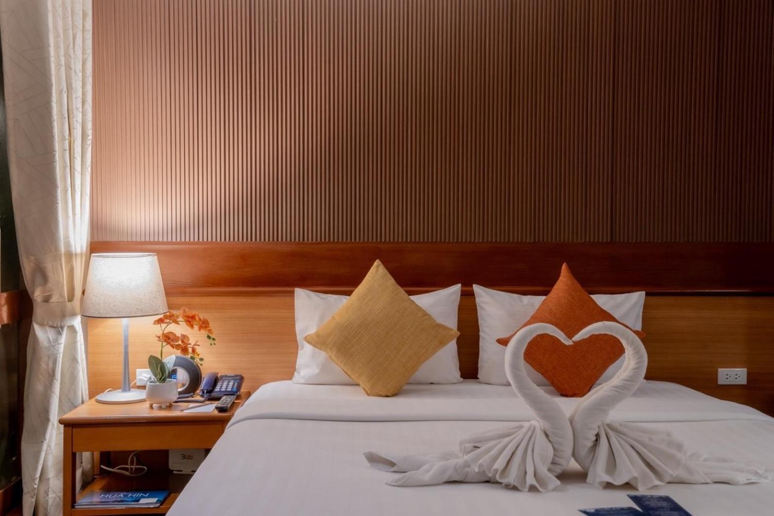 Lux Suite Pool Access Double