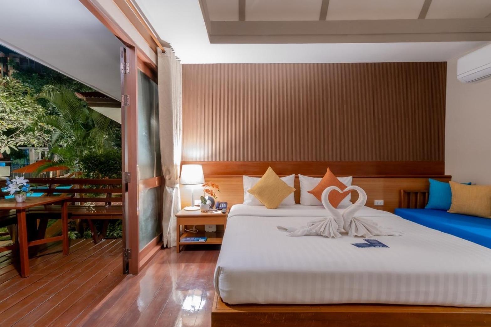 Lux Suite Pool Access Double