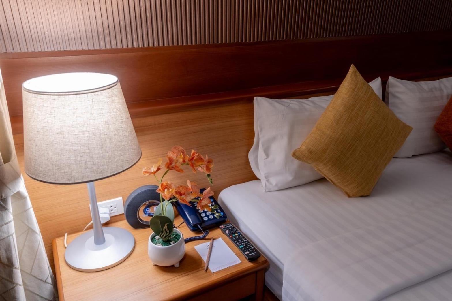 Lux Suite Pool Access Double