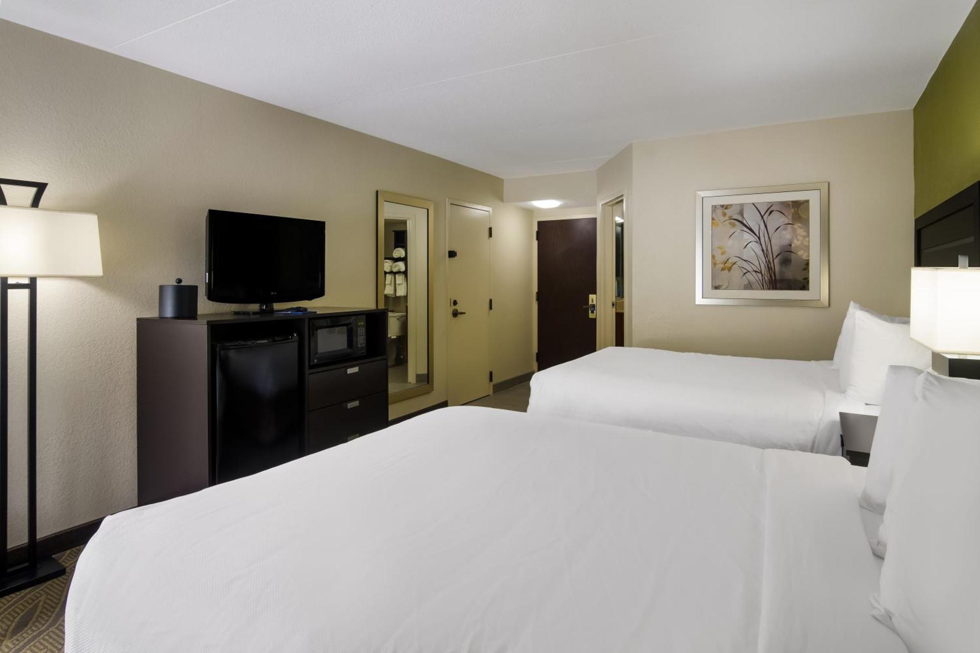 Queen Room Two Queen Beds
