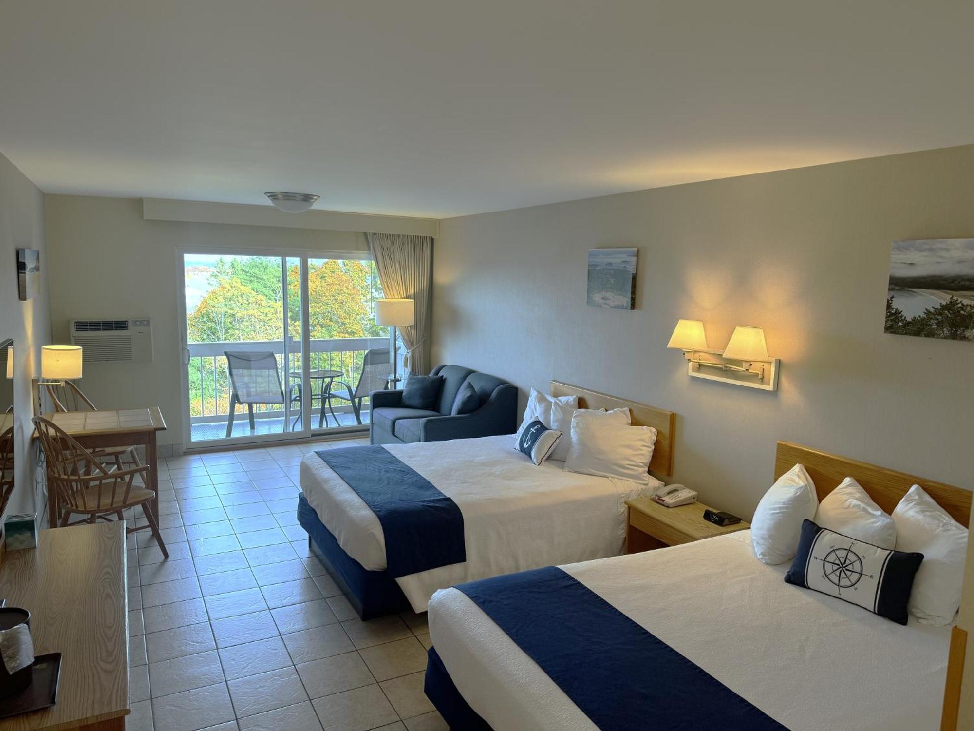 Family Room Ocean View Balcony 2 Queen Beds Sofa Bed 1st Floor NON-PET