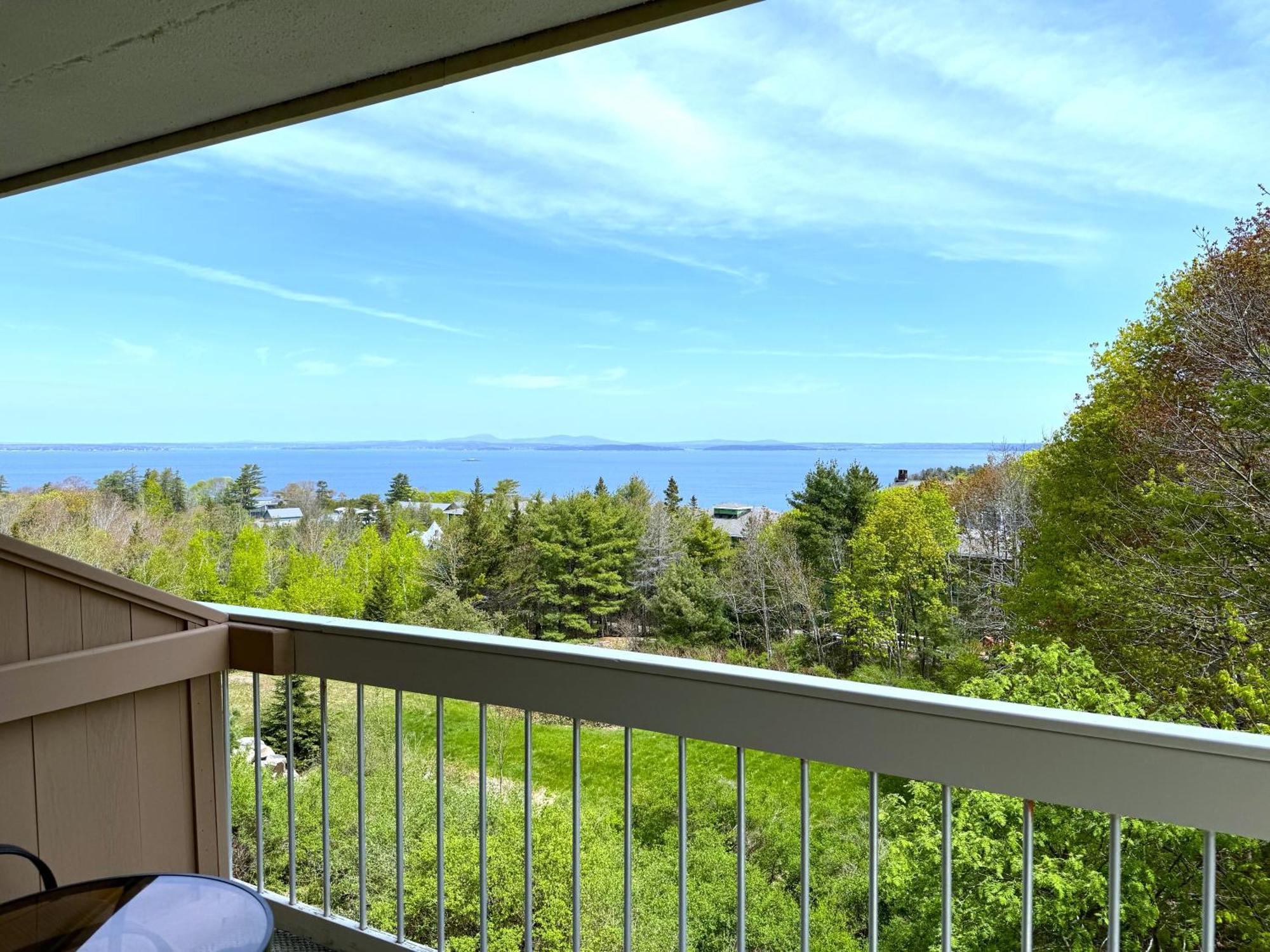 King Room Ocean View Balcony 1 King Bed Sofa Bed 2nd Floor NON-PET