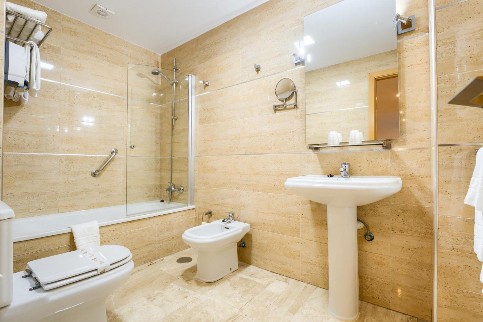 Two-Bedroom Apartment without Terrace