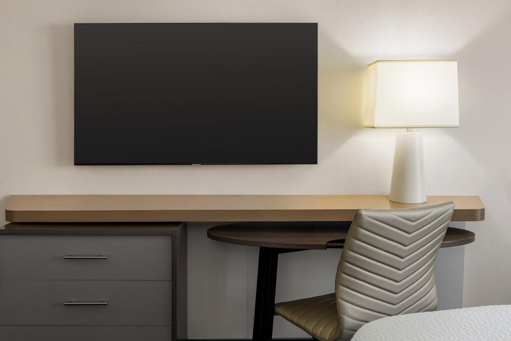 Standard King Room