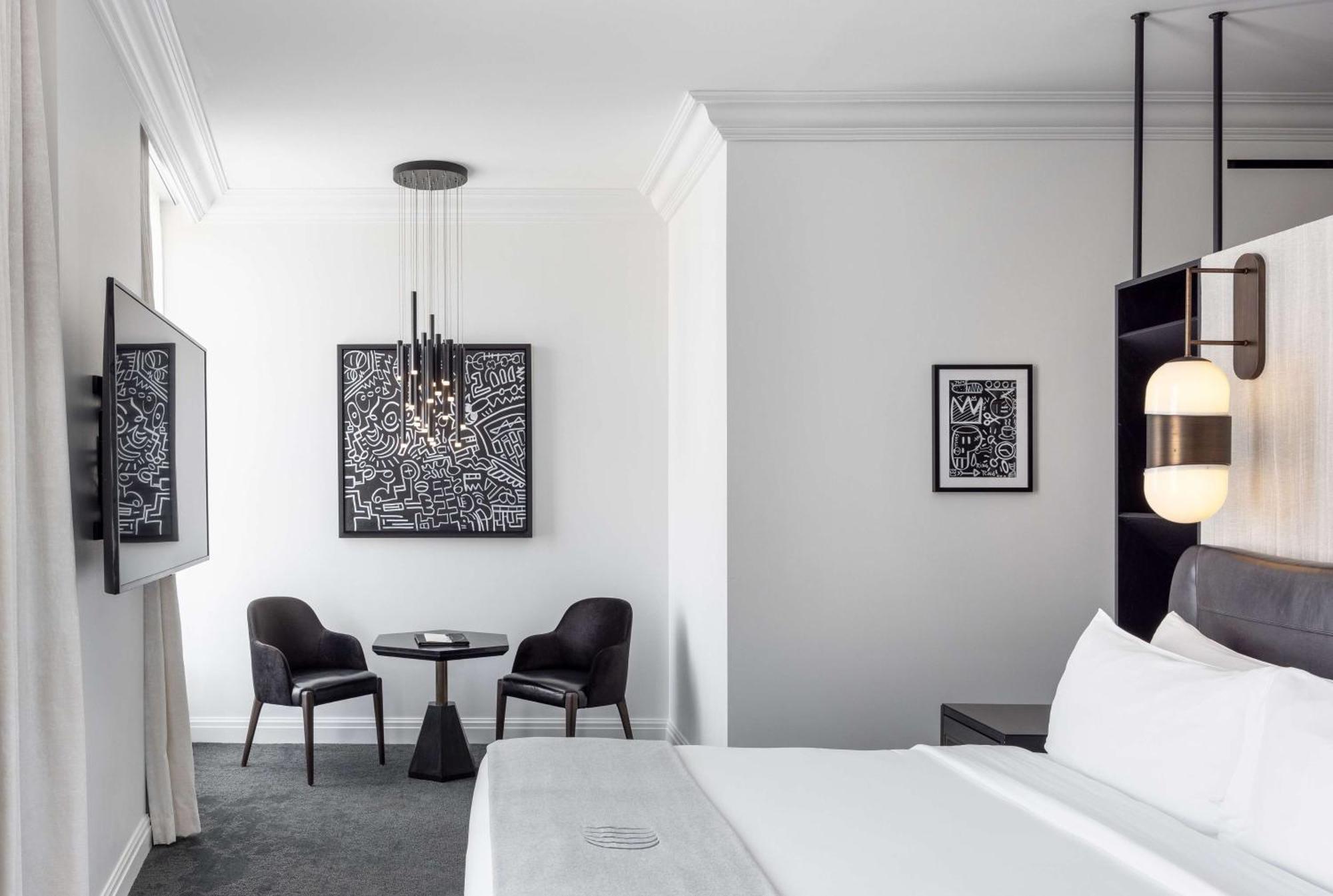 Atrium King Junior Suite