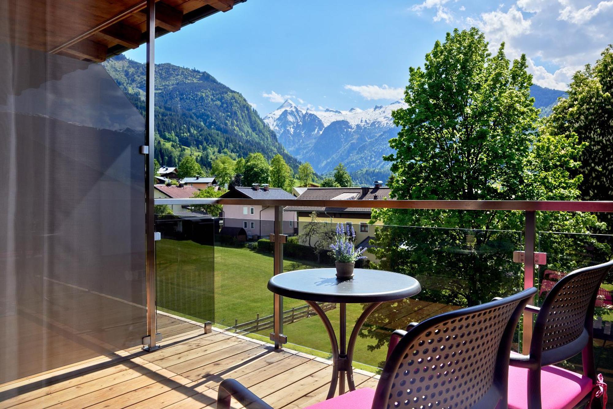 Family Room Mountain View