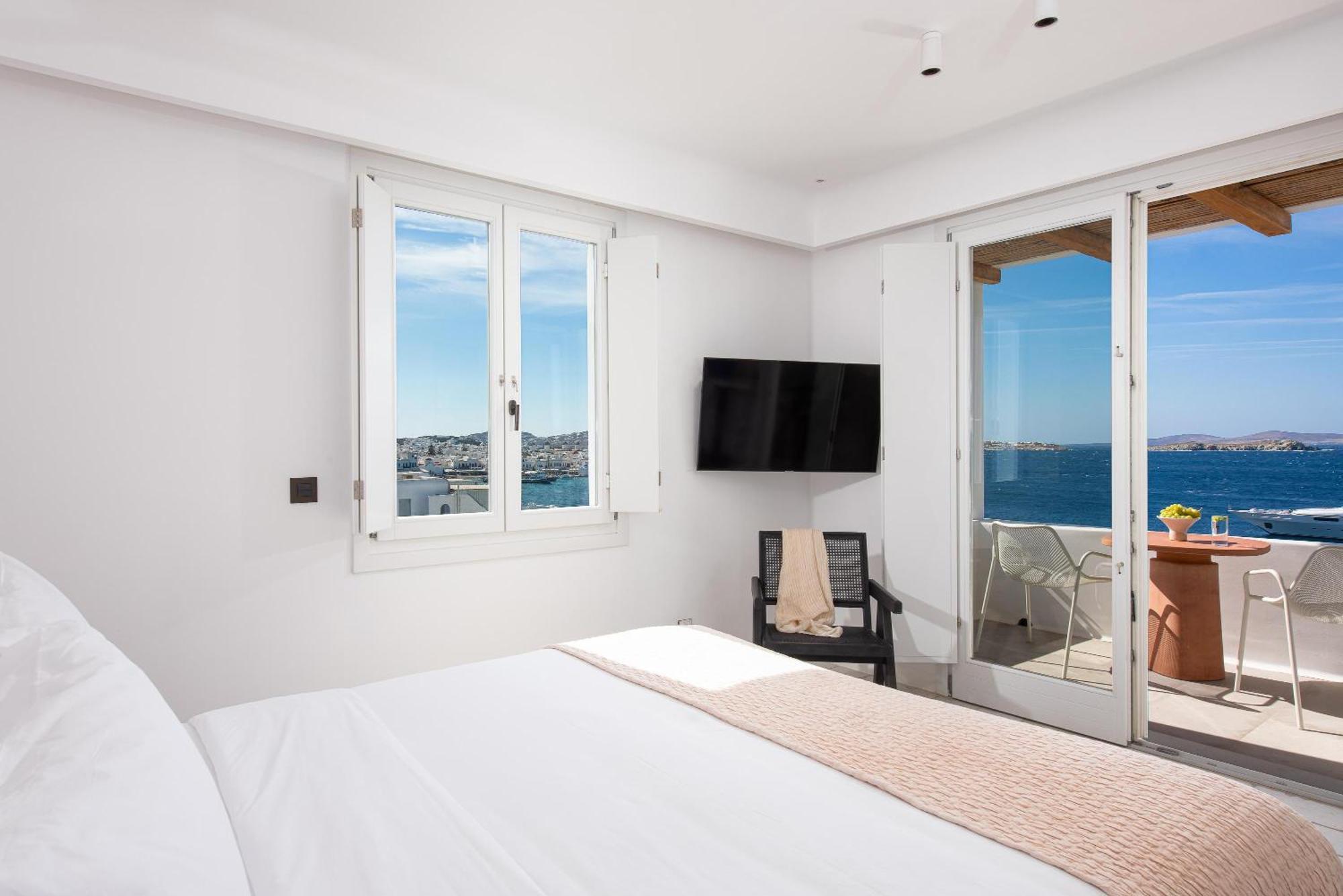 Premium Suite Outdoor Jet Tub Sea View