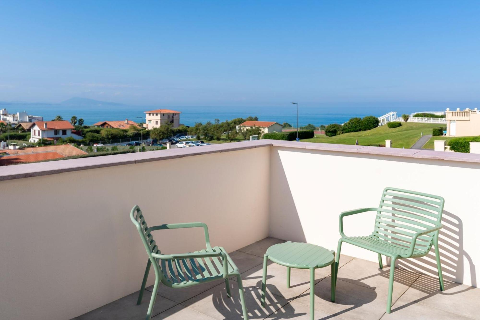 Family Room Terrace Sea View