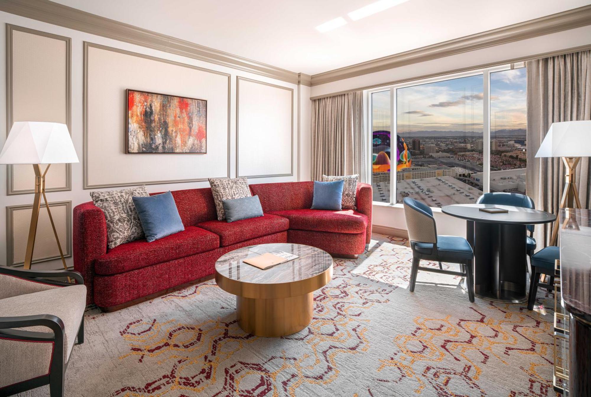 Newly Remodeled Luxury King Sphere View Suite