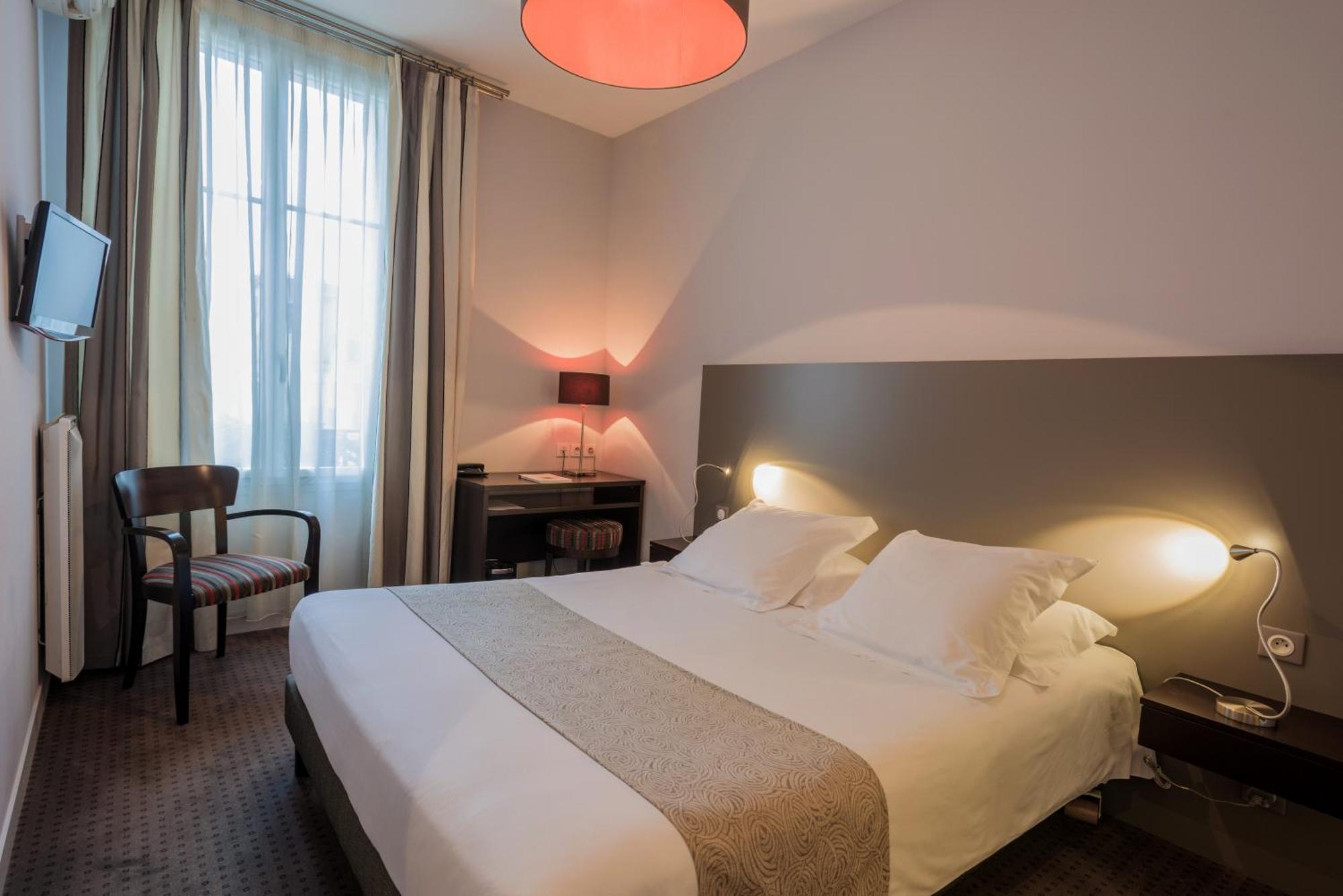 Medium Double Room