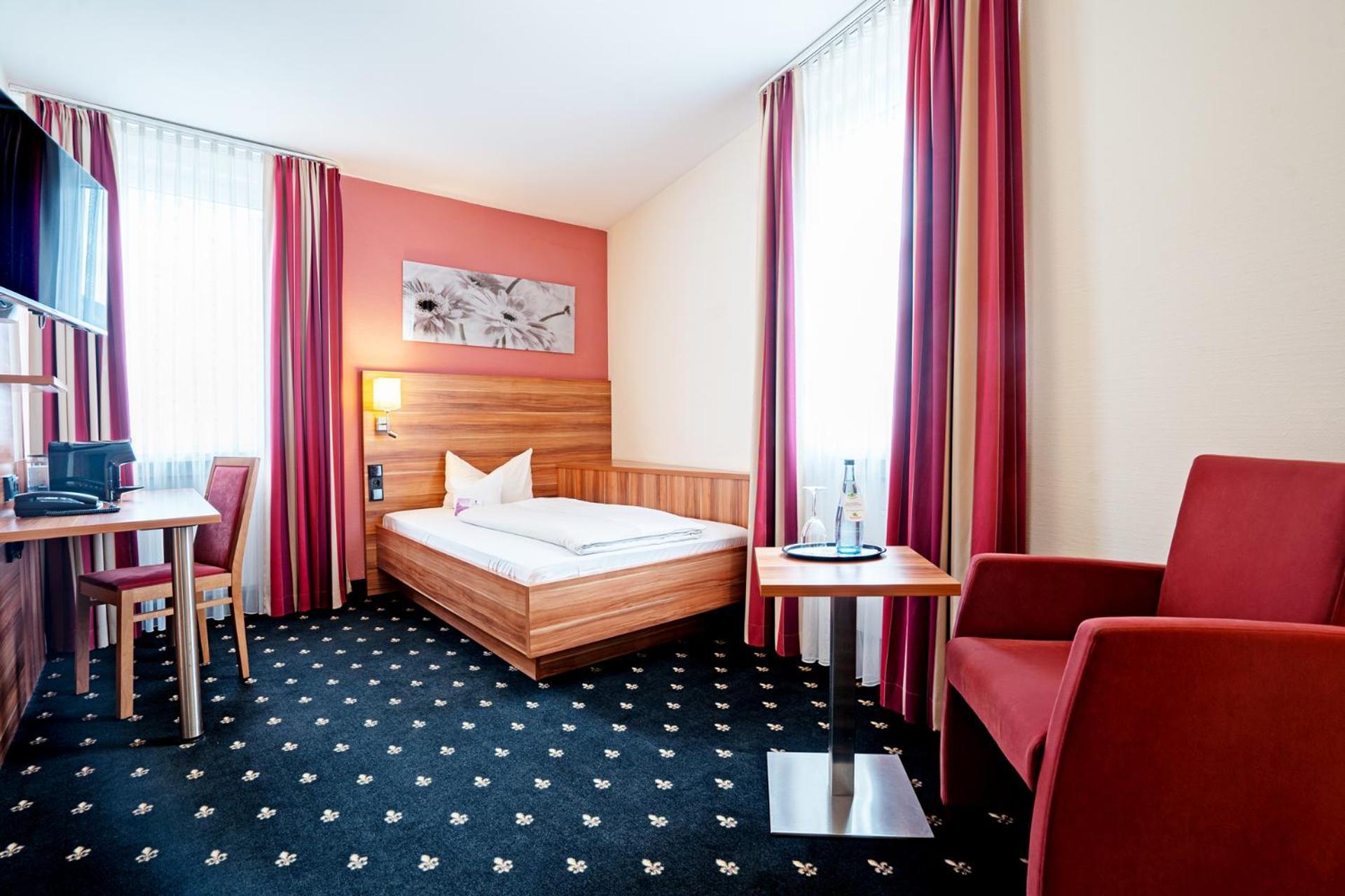 Large Single Room