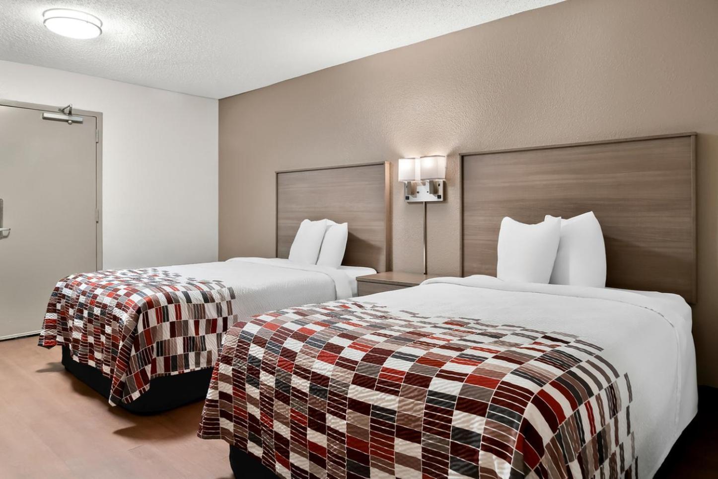 Deluxe Room Two Double Beds Non-Smoking