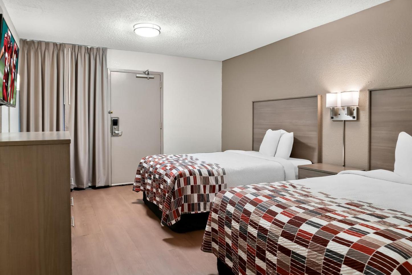 Deluxe Room Two Double Beds Non-Smoking