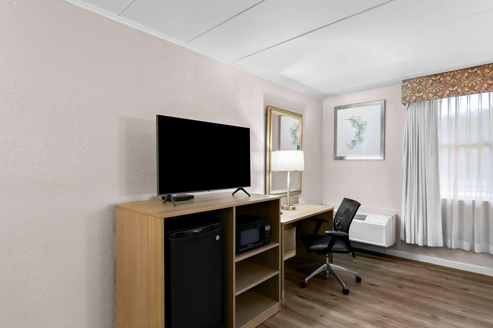 Double Room with Two Double Beds - Non-Smoking