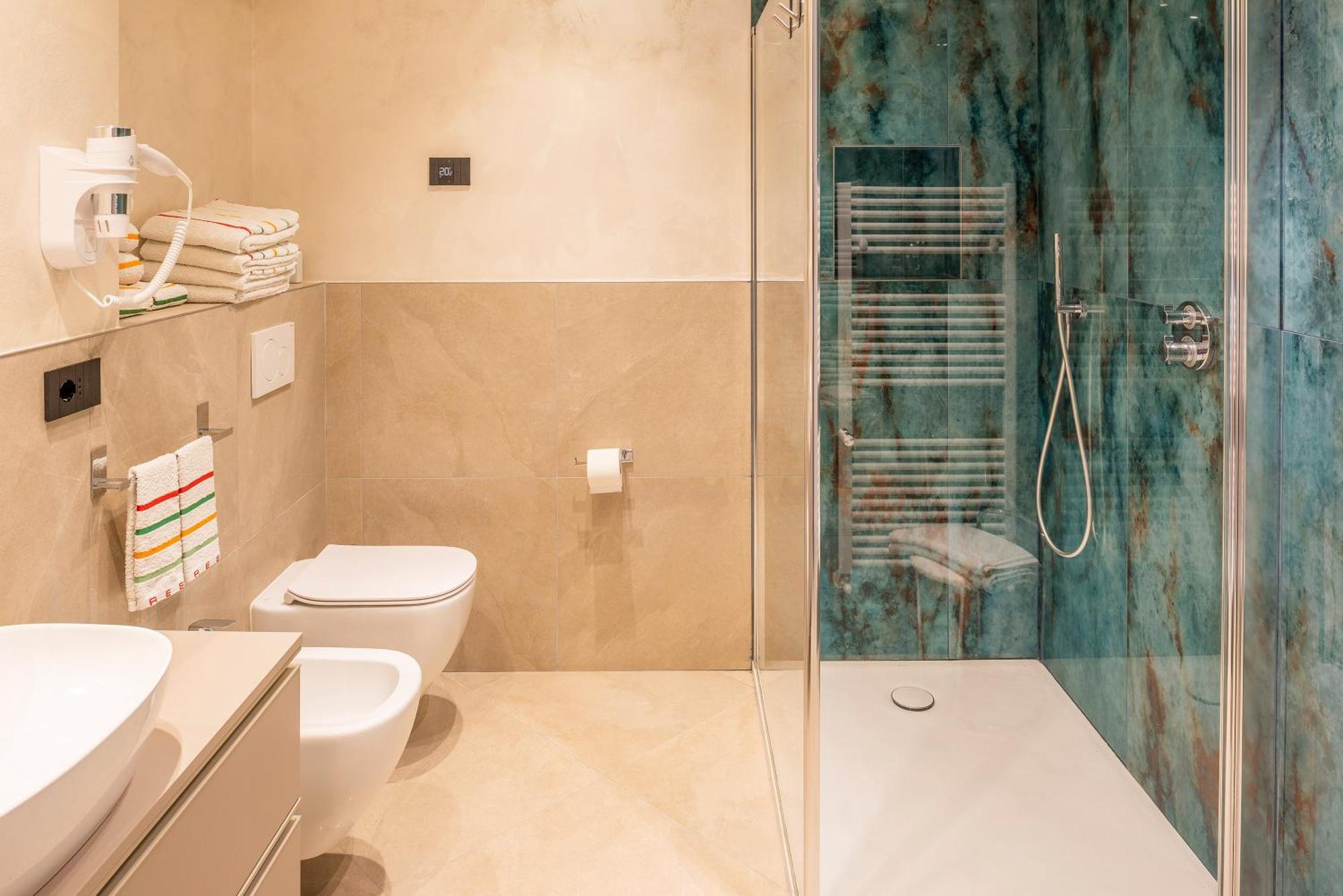 Superior One-Bedroom Apartment