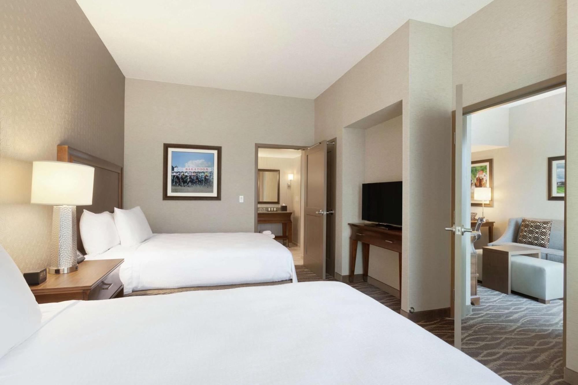 Two-Room Queen Suite with Two Queen Beds,1622097101:JPEG