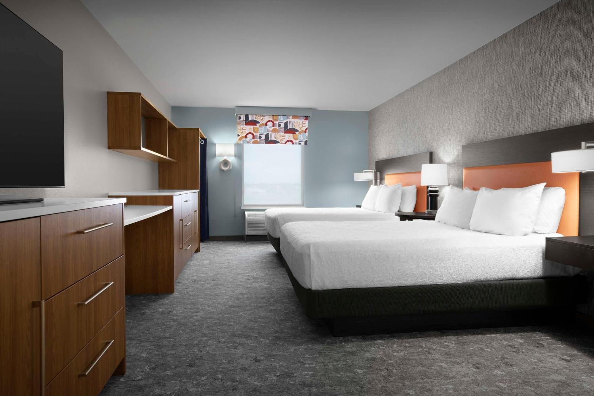 Queen Studio Two Queen Beds